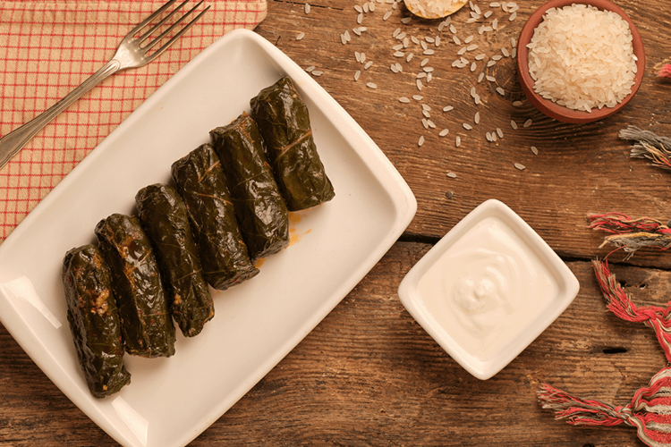 Karalahana Sarması